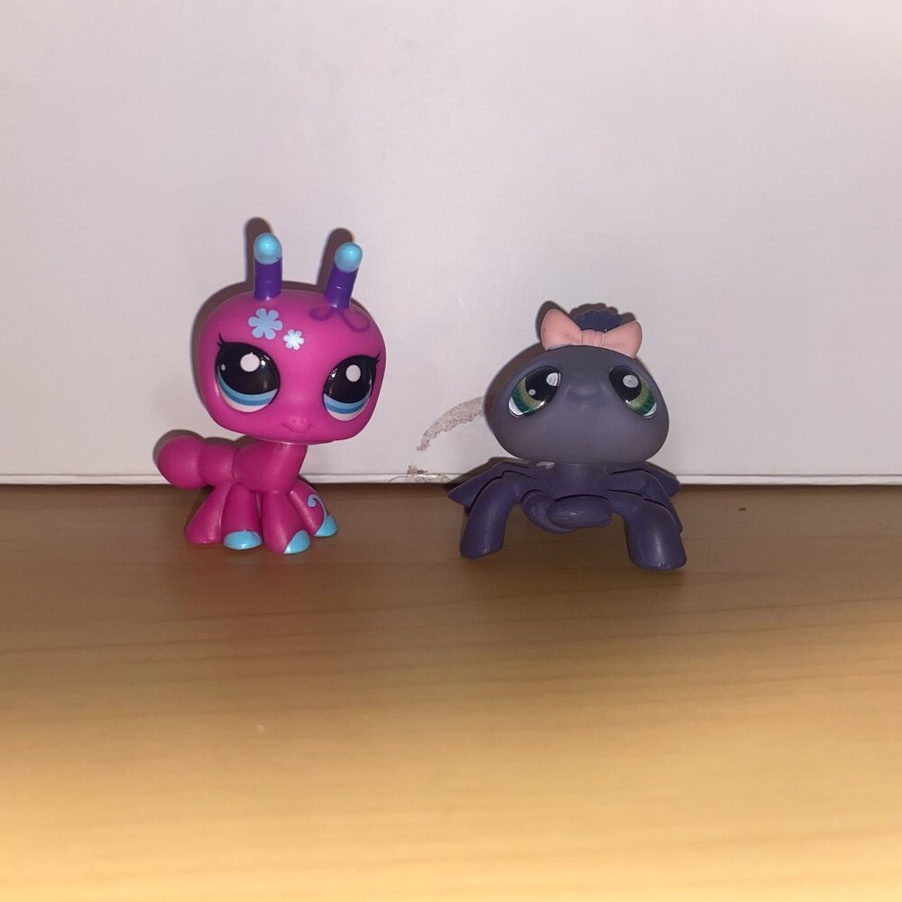 Littlest Pet Shop LPS Bugs - Ant, Spider